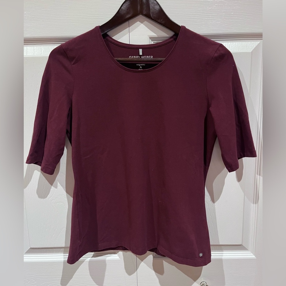 Gerry Weber Women's Deep Burgundy Short Sleeve Top